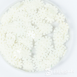 Пайетки цветок василек 11мм (белый) 10гр ZF-13 №02